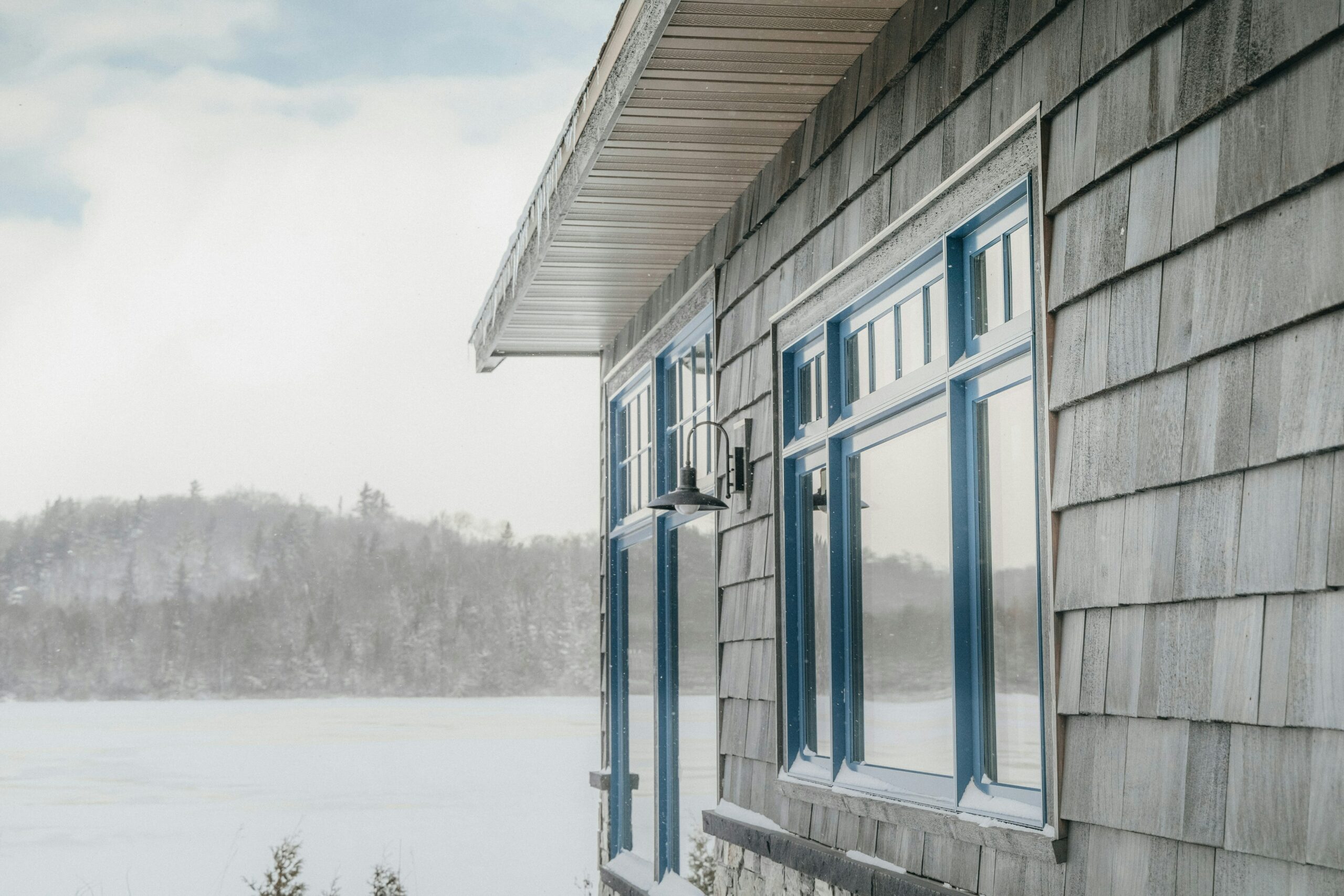 hans-isaacson-VTuQ_b6pyYY-unsplash
